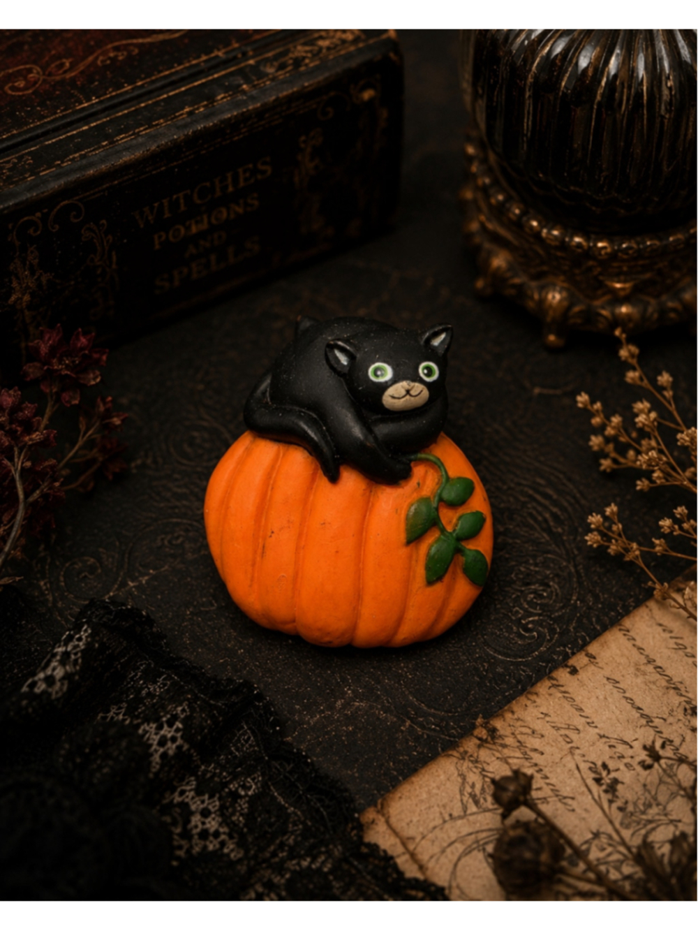 Vintage S. Leiman Black Cat on Pumpkin Halloween Brooch Pin Fun World Item 9301